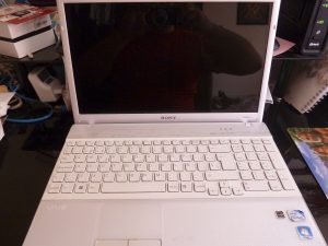 Imagen 1 de Cambiar un disco duro (HDD) dañado a un disco SSD en un portátil