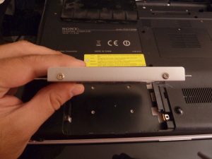 Imagen 8 de Cambiar un disco duro (HDD) dañado a un disco SSD en un portátil