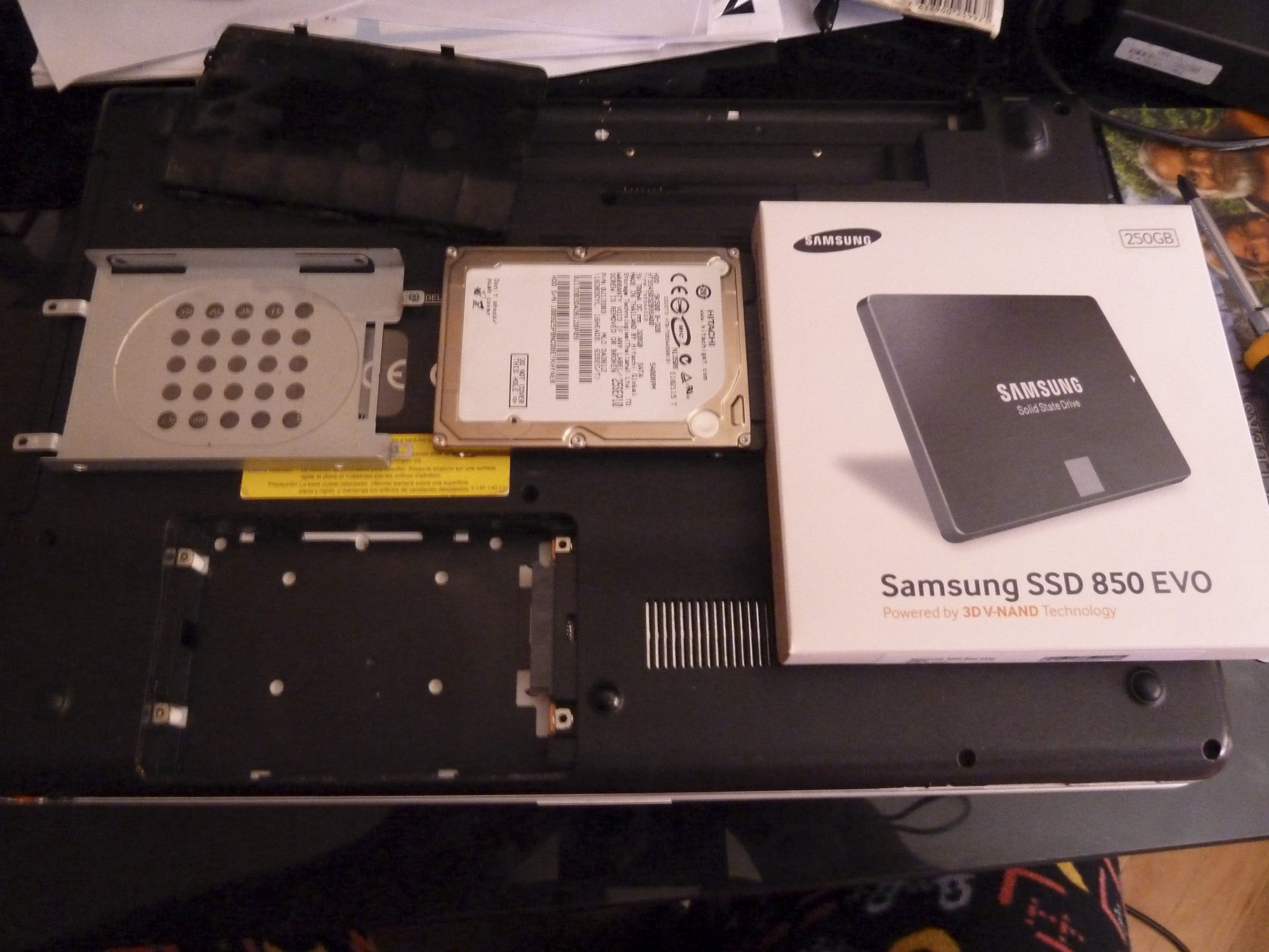 Imagen 9 de Cambiar un disco duro (HDD) dañado a un disco SSD en un portátil