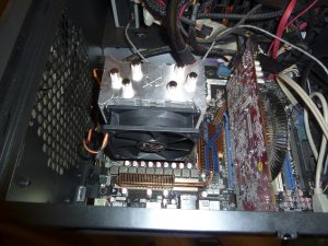 imagen 12 Cambiar un ventilador de procesador (Scythe Tatsumi) y auxiliar (AeroCool Dead Silence 140x140mm Rojo)