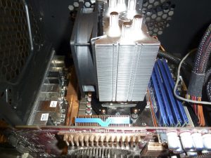 imagen 13 Cambiar un ventilador de procesador (Scythe Tatsumi) y auxiliar (AeroCool Dead Silence 140x140mm Rojo)